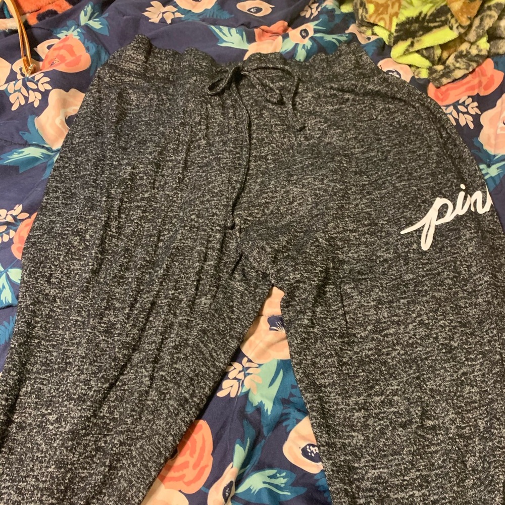 VS PINK SWEAT PANTS M